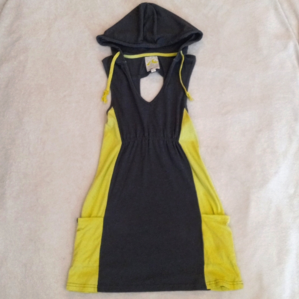 Rusty Hooded Sleeveless Top Small – Sporty Gray Tank w/ Pockets